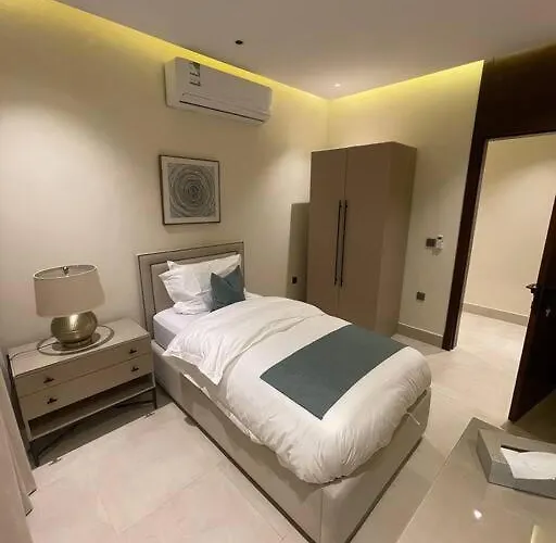 Lovely 3-Bedroom Rental Unit In Riyadh